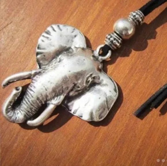 Elephant Head Necklace - Picture 3 of 5